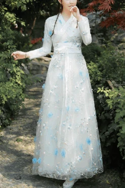 Floral Embroidery Long Sleeved Sweet Hanfu Dress