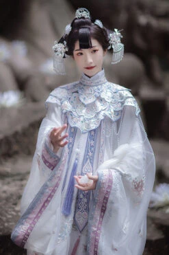 Embroidery Long Coat Horse Noodles Hanfu Dress -LolitaInside 0e76bac8f9e4a62f7b1bcc73044c2719