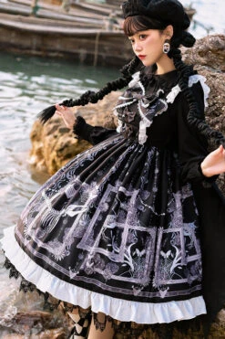 Front And Back Big Bows Passing Dream Pattern Print Gothic Lolita JSK Dress -LolitaInside 1e6239e0c274bff31a23f59eff37246f