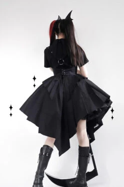 Black Travelling Thorns Short Sleeves Print Gothic Elegant Lolita Dress -LolitaInside 263c21f077ccb2ac1437de11d3b1acb5