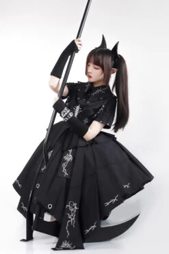 Black Travelling Thorns Short Sleeves Print Gothic Elegant Lolita Dress -LolitaInside 35d410070d7605b0d5e4ea4182504d39