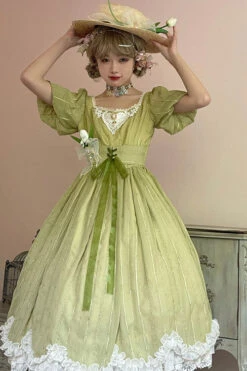 Green Elegant Vintage Square Collar Short Sleeves Multi-Layer Ruffled Classic Lolita OP Dress -LolitaInside 547523767e3d602bb51ee5165e18ddb5