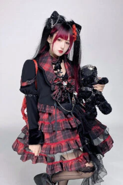 Black/Red Japanese Punk Rock Babes Bowknot Gothic Lolita Tiered Dress -LolitaInside 7545efea9c21113718ea9924bb4dd0bf