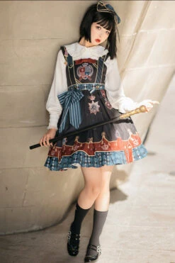 Black Vintage College Badge Print Sweet Lolita JSK Dress -LolitaInside 79058bd6ac8d09ab4eab792b54aec9c2