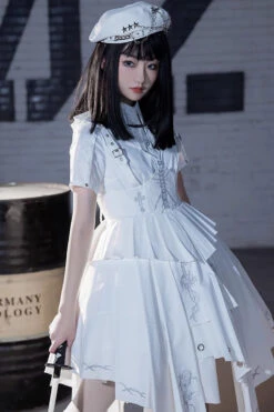 White Travelling Thorns Short Sleeves Print Gothic Elegant Lolita Dress -LolitaInside 8422c38a106aa82f58be5d61dad0d178