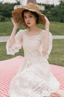 White Lantern Half Sleeves Lace Floral Embroidery Print Sweet Lolita Op Dress 11 White Lantern Half Sleeves Lace Floral Embroidery Print Sweet Lolita Op Dress -LolitaInside 8c803cd982e57502c07cca5273e42c04