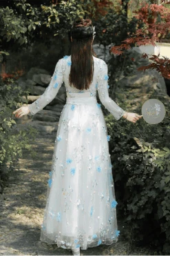 Floral Embroidery Long Sleeved Sweet Hanfu Dress -LolitaInside 8ca5209111669a82bc7d393c76592019