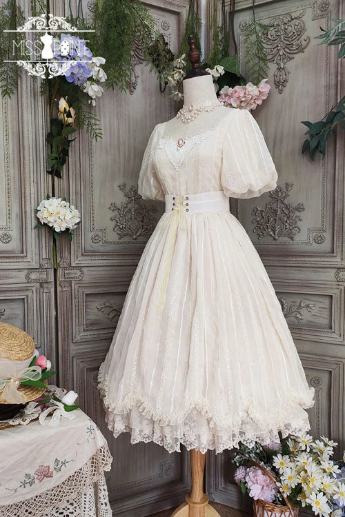 Ivory Elegant Vintage Square Collar Short Sleeves Multi-Layer Ruffled Classic Lolita OP Dress 5 Ivory Elegant Vintage Square Collar Short Sleeves Multi-Layer Ruffled Classic Lolita OP Dress - Image 3