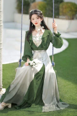 Green/White Dance Igh Waisted Chinese Style Hanfu Dress Set -LolitaInside a8369019e23b23ad79e70e1155f10fc0