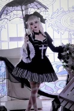 Original Dark Velvet Gothic Lolita OP Dress With Two-Piece Design For Halloween -LolitaInside b71c329706c13063885531278dbc8de7