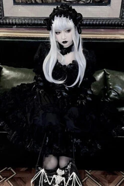 Pure Black Puff Short Sleeves Princess Gothic Lolita Tiered Dress -LolitaInside bbc14ae1ec3a1312b86f113ef3099fb1