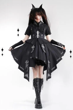 Black Travelling Thorns Short Sleeves Print Gothic Elegant Lolita Dress -LolitaInside bea638420acd71e576bb832e83a91b89