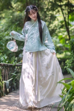 Green Chinese Ancient Style Han Dynasty Plum Embroidery Sweet Hanfu Dress Two Piece -LolitaInside cc1c73f804fe3152eae42eb1899b3a1c