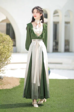 Green/White Dance Igh Waisted Chinese Style Hanfu Dress Set -LolitaInside e7f85dee58336c5a077d5e2b05476167