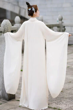 Beige Chang'E Ancient Costume Elegant Wide Sleeves Classic Hanfu Dress -LolitaInside fe55203c04cfa9a12bdbccdec70c9a64